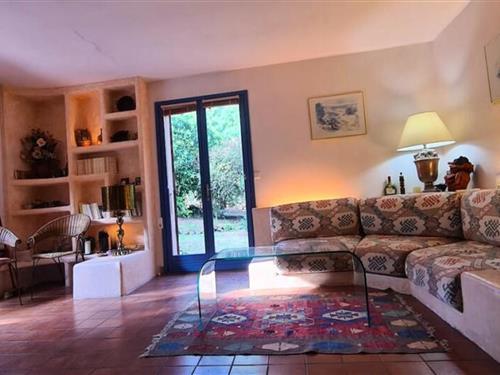 Holiday Home/Apartment - 7 persons -  - 83700 - Saint-Raphaël