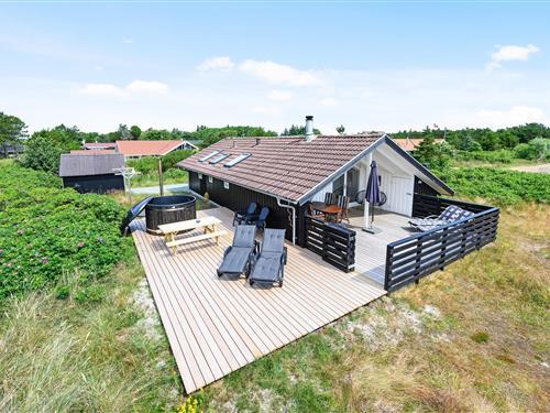 Holiday Home/Apartment - 4 persons -  - Bjerregårdsvej - Bjerregård - 6960 - Hvide Sande