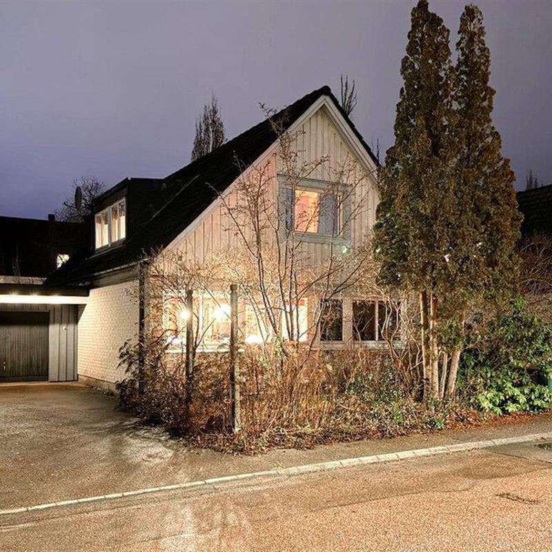 Sommerhus - 8 personer -  - Kamomillgatan - 653 45 - Karlstad
