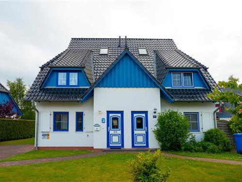 Holiday Home/Apartment - 4 persons -  - Kavelweg 37 a - 18374 - Zingst