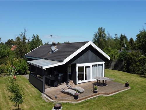 Sommerhus - 6 personer -  - Liljevej - Marielyst - 4873 - Væggerløse