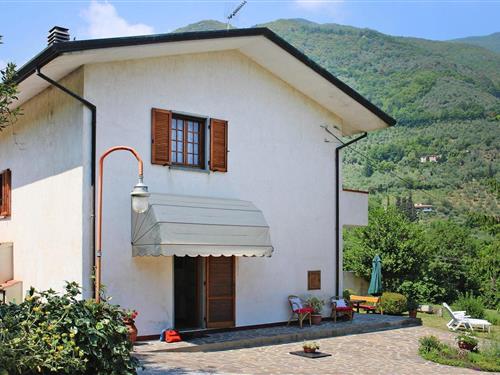 Holiday home - 4 persons -  - 55041 - Camaiore