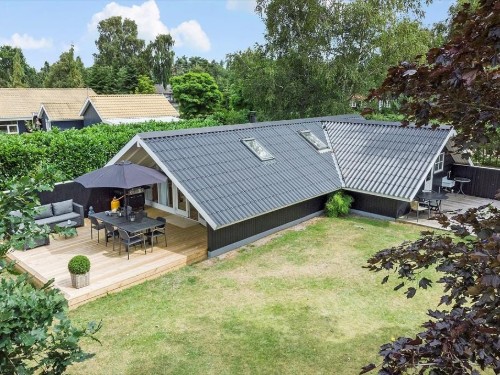Sommerhus - 6 personer -  - Irisvej - Marielyst - 4873 - Væggerløse