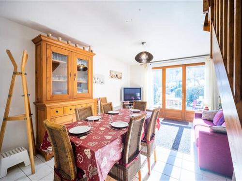 Ferienhaus - 8 Personen -  - 65240 - Genos