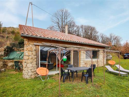 Holiday home - 6 persons -  - chemin de Serre la garde - Le Cheylard - 07160 - Saint Barthélémy-Le-Me