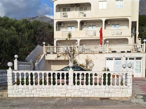 Holiday apartment - 5 persons -  - Dubrovacka ulica - 21327 - Podgora