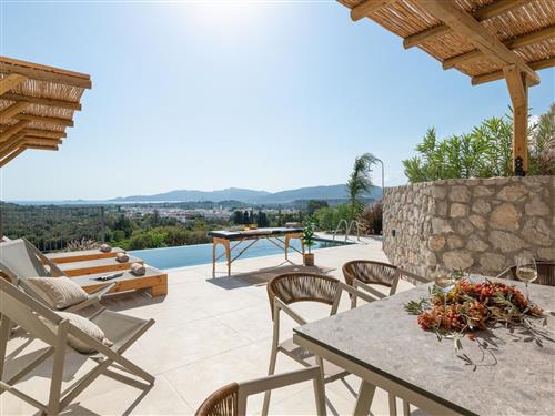 Feriehus - 8 personer -  - Archangelos - 85102