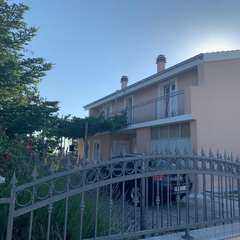Ferielejlighed - 4 personer -  - Dr. Franje Tudmana 1, Katuni - 21250 - Šestanovac