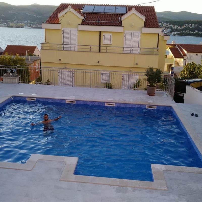 Ferielejlighed - 4 personer -  - 21223 - Okrug Gornji