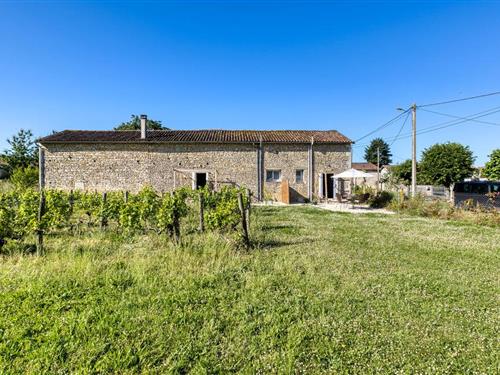 Holiday home - 4 persons -  - Rue Pommeratte - 86400 - Savigné