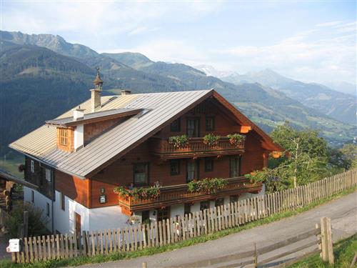 Holiday Home/Apartment - 4 persons -  - Grosssonnberg 4, Gries - 5662 - Taxenbach