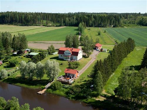 Feriehus / leilighet - 12 personer -  - Mäntsälä - 04660