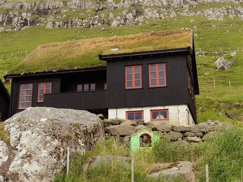 Holiday Home/Apartment - 8 persons -  - Í Geilini 11 - Faroe Isl Place - 0175 - Kirkjubøur