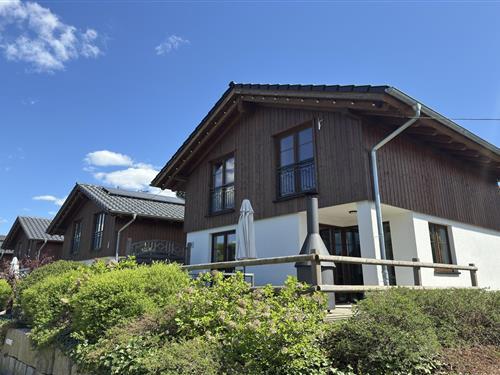 Objekt Nr.: 521-DMG011008-TYB