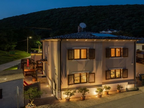 Holiday home - 7 persons -  - 52208 - Pula/Krnica