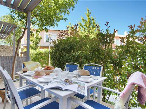 Holiday Home/Apartment - 6 persons -  - 30220 - Aigues Mortes