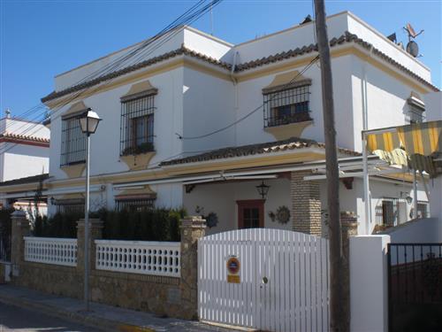 Holiday apartment - 4 persons -  - Calle Caracola - 11550 - Chipiona