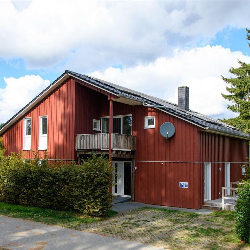 Sommerhus - 12 personer -  - Walter-Gotsmann-Straße - 17252 - Mirow