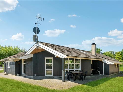 Sommerhus - 11 personer -  - Marie Nielsens Vej - Fjellerup - 8585 - Glesborg