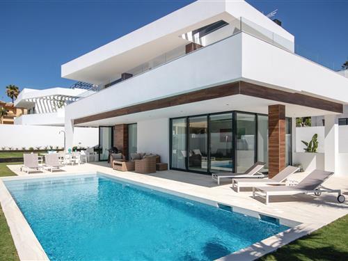 Holiday Home/Apartment - 10 persons -  - Villa Rodeo, Calle Urial - Puerto Banus - 29660 - Nueva Andalucia