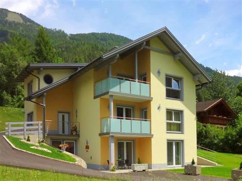 Holiday Home/Apartment - 4 persons -  - Flattach - 9831 - Flattach