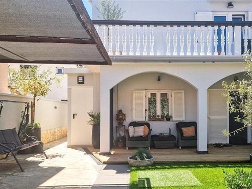 Holiday apartment - 2 persons -  - Pljesevicka ulica - Biograd - 23210 - Biograd Na Moru