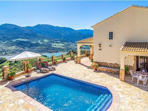 Holiday home - 4 persons -  - Camino de la Cantera - 11687 - El Gastor