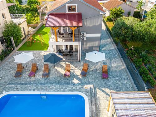 Holiday Home/Apartment - 12 persons -  - Poljski Prilaz - 23000 - Zadar