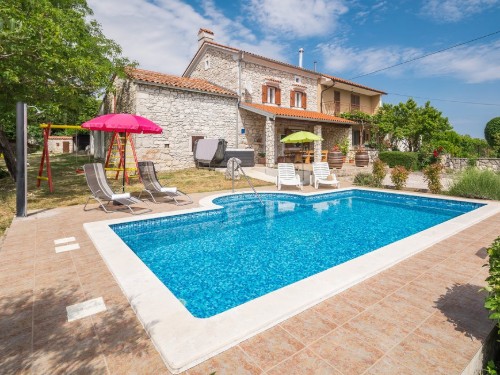Feriehus - 5 personer -  - Erzisce - Labin-Erzisce - 52231 - Erzisce