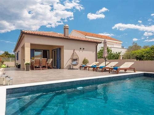 Sommerhus - 9 personer -  - Zadarska - 23232 - Nin