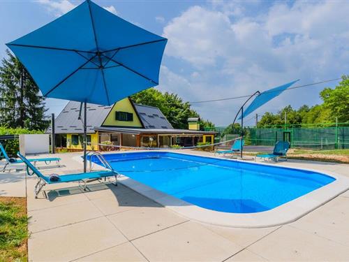 Holiday home - 8 persons -  - ulica Desni odvojak - Petrinja -  Brest Pokupski - 44250 - Brest Pokupski