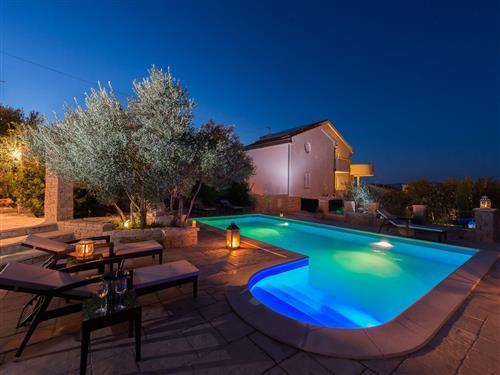 Holiday apartment - 4 persons -  - Ulica Murterskih Iseljenika - 22243 - Murter