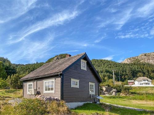 Feriehus - 2 personer -  - Korssundvegen - 6964 - Korssund