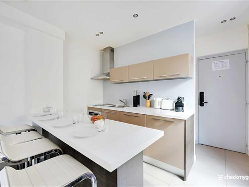 Holiday Home/Apartment - 4 persons -  - 75008 - Paris