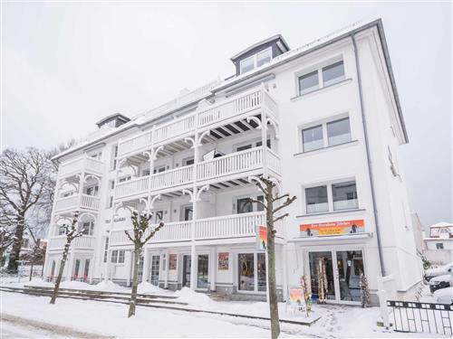 Holiday Home/Apartment - 3 persons -  - Paulstrasse - 18609 - Binz