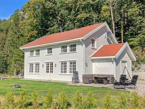 Holiday home - 10 persons -  - Vederstøviga - 4580 - Lyngdal