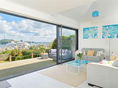 Holiday home - 9 persons -  - TR11 4BE - Falmouth