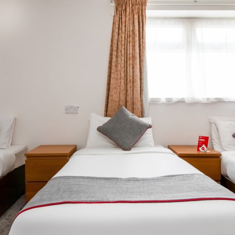 Hotel - 1 person -  - CF11 6BB - Cardiff