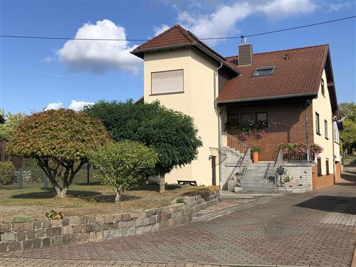 Ferienhaus - 4 Personen -  - Waldstr. - 66798 - Wallerfangen