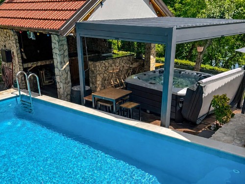 Holiday home - 6 persons -  - Obala Kupe - Pisarovina - 10451 - Lijevo Sredicko