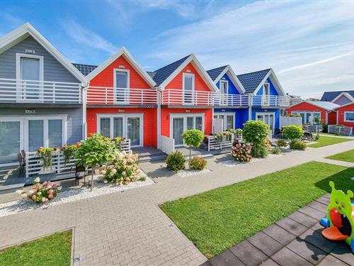 Ferienhaus - 6 Personen -  - Ul. Marynarska - 76-034 - Sarbinowo