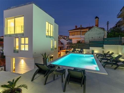 Fritidshus - 8 personer -  - Trogir - 21220 - Trogir