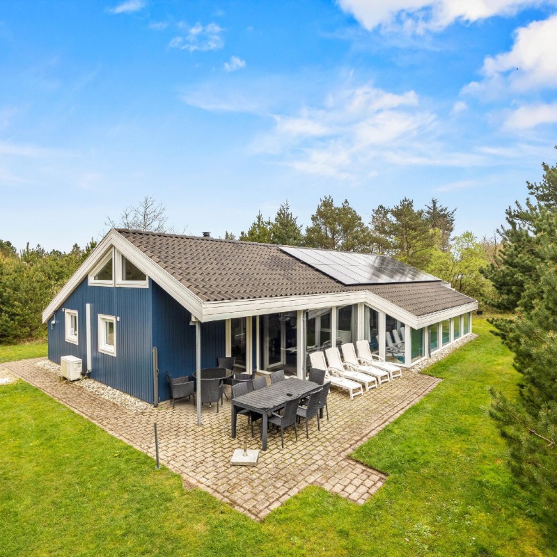 Sommerhus - 10 personer -  - Guldvangen - Houstrup - 6830 - Nr. Nebel
