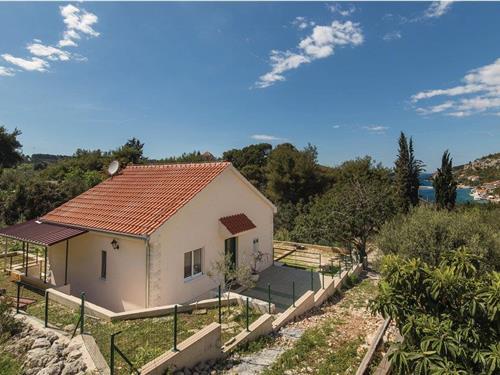 Holiday home - 5 persons -  - Boboviste - 21225 - Drvenik Veliki