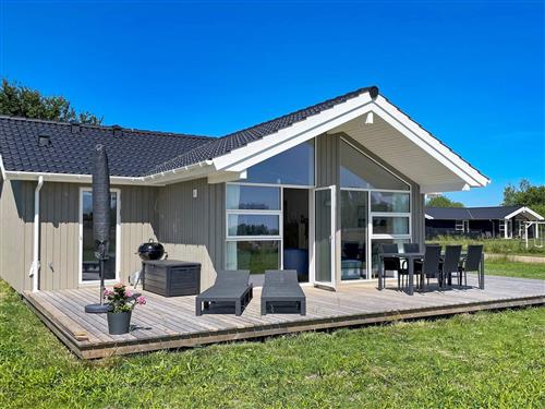 Holiday Home/Apartment - 6 persons -  - Ukamavej - Marielyst - 4873 - Væggerløse