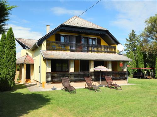 Sommerhus - 8 personer -  - Balatonmariafurdo - 8647