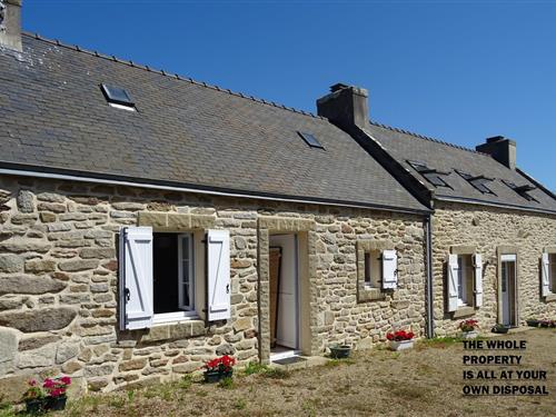 Holiday Home/Apartment - 4 persons -  - 29100 - Douarnenez