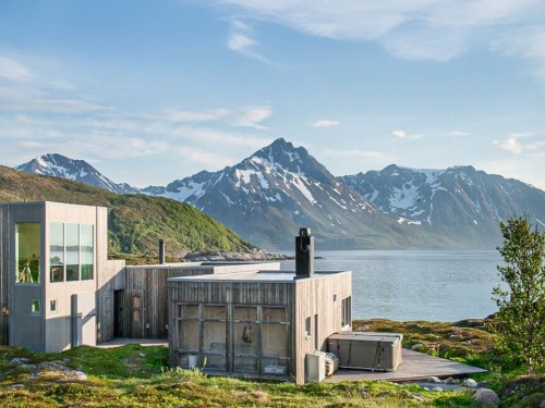 Feriehus - 8 personer -  - Leirvågveien - Bjarkøy/ Nord- Norge - 9426 - Bjarkøy