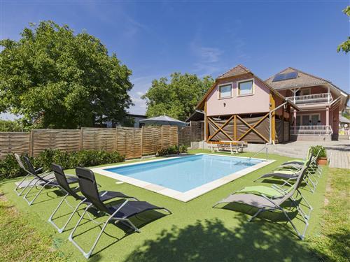 Sommerhus - 14 personer -  - Balatonszemes - 8636