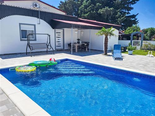 Holiday home - 6 persons -  - Sabunike - 23233